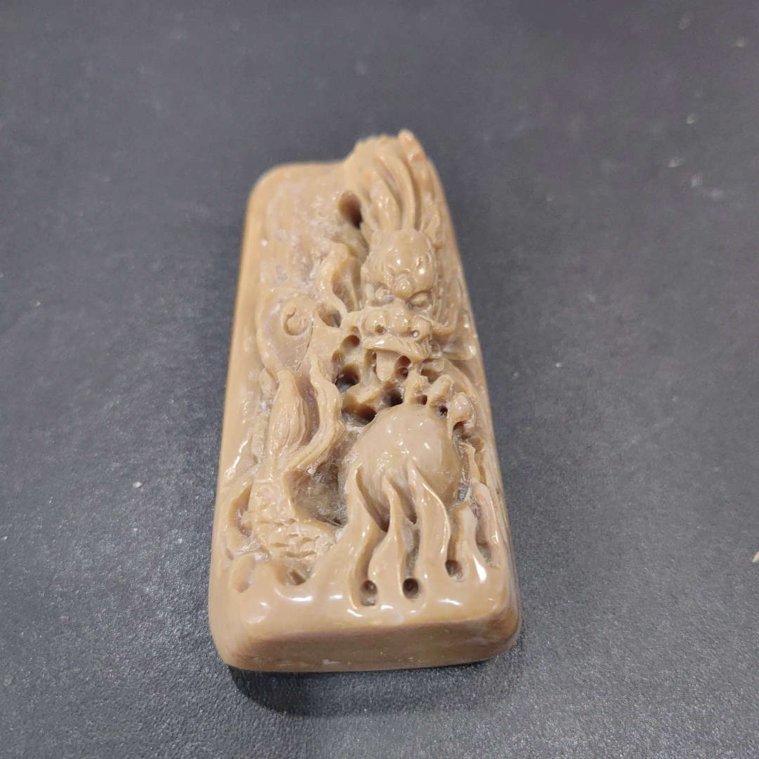 猛犸约45克雕刻件XY415