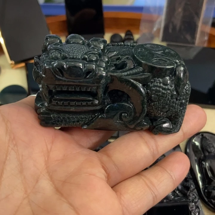 翡翠挂件未镶嵌墨翠貔貅