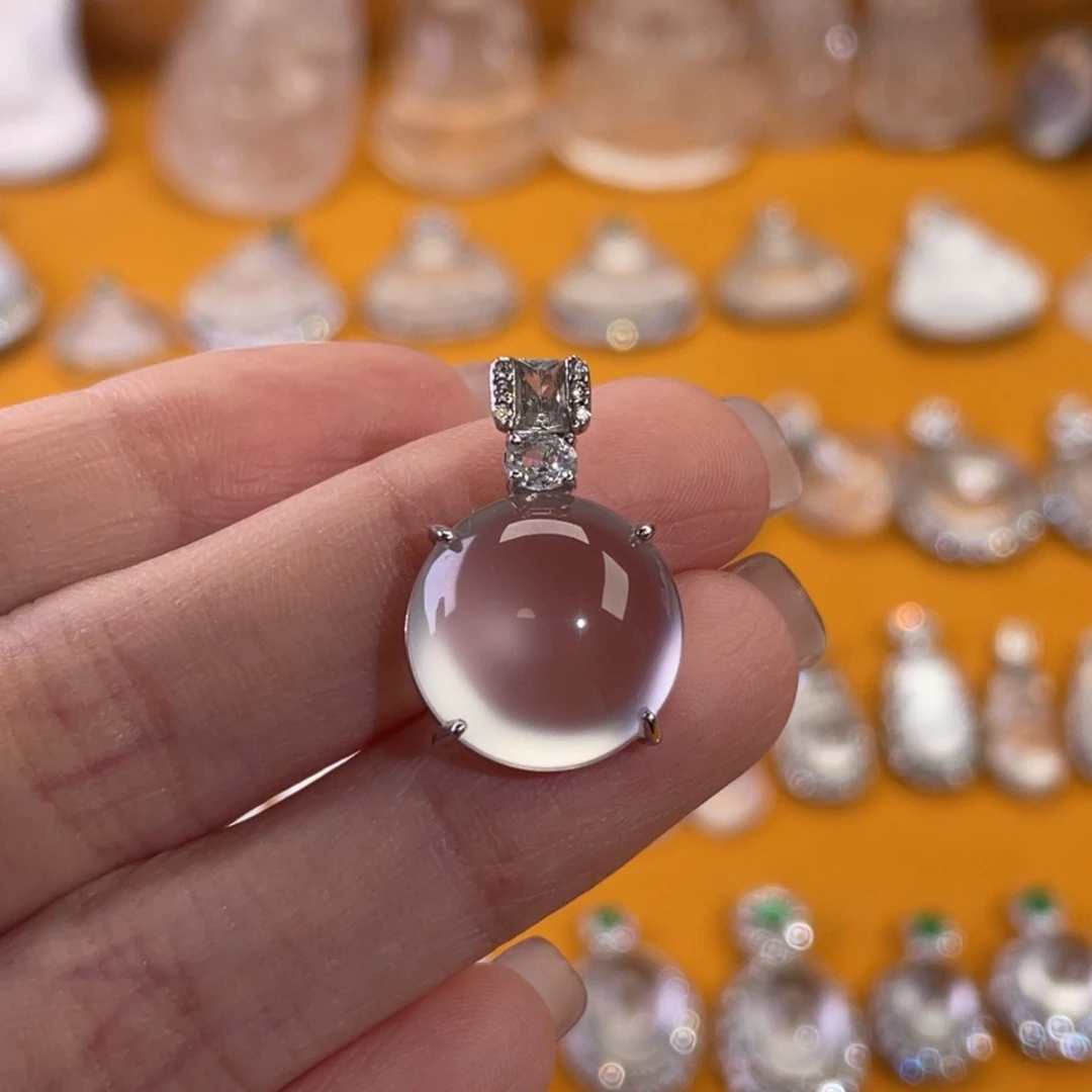 石英质玉银S925镶嵌吊坠(赠链)简约四爪15mm 吊坠