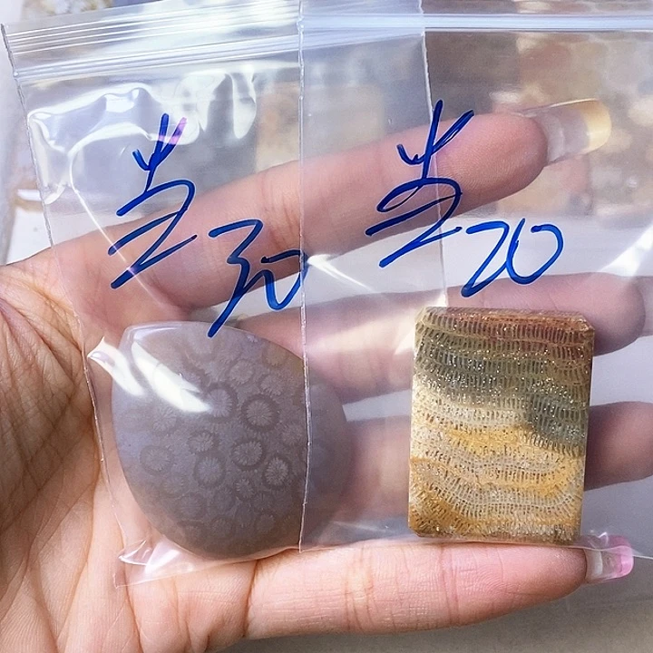 硅化玉颈饰合金当***袭