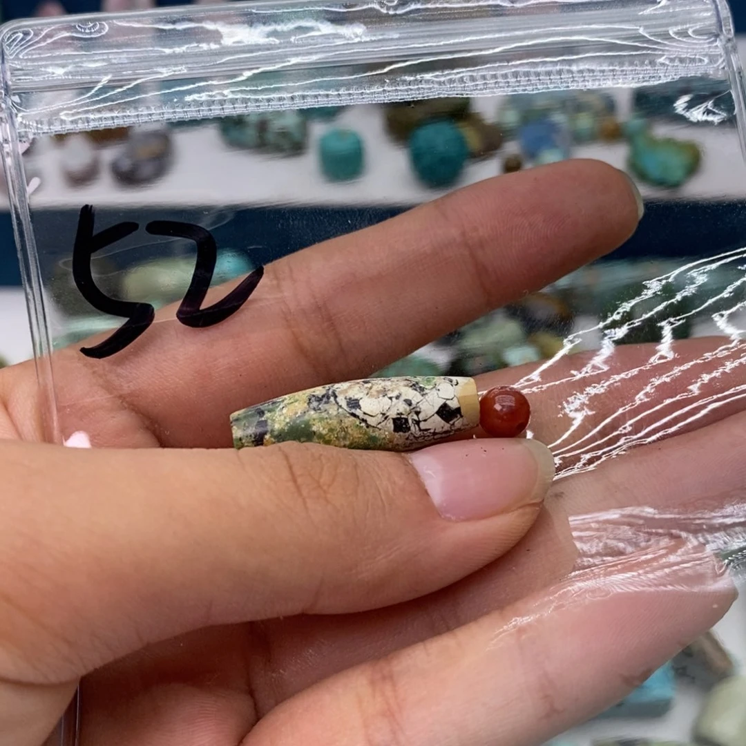 丁***记南红玛瑙未镶嵌珠宝奇石