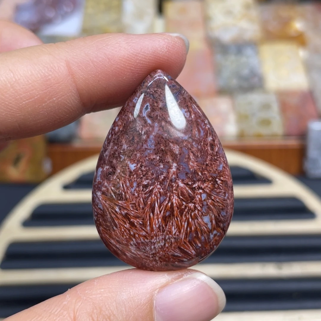 硅化玉未镶嵌颈饰k27
