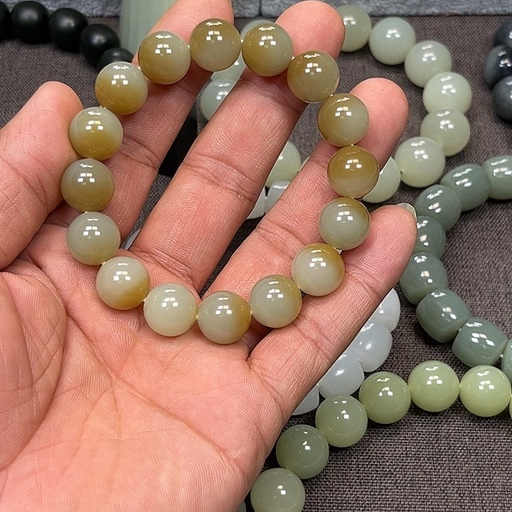 烟***手和田玉未镶嵌手链