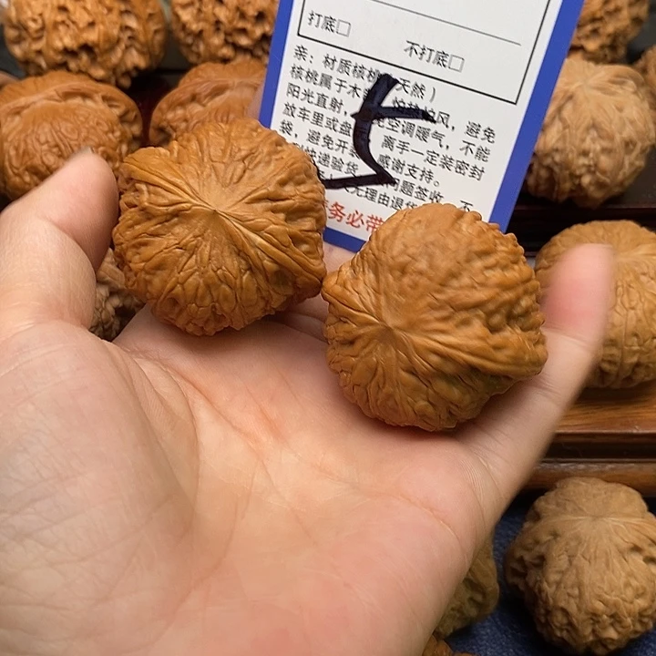 吊坠桃核铁锤狮子头44