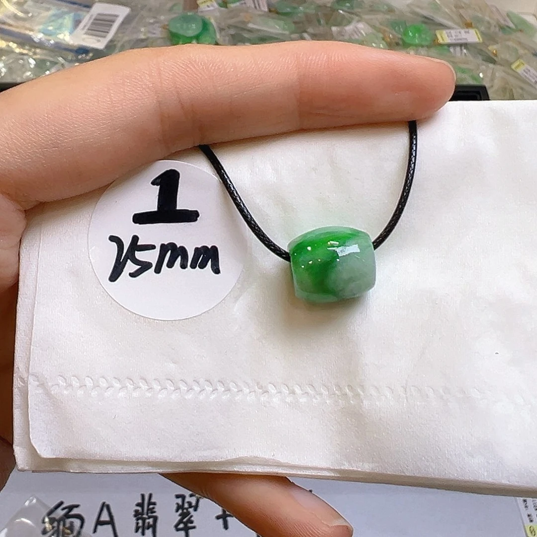 翡翠未镶嵌吊坠(不含链)翡翠