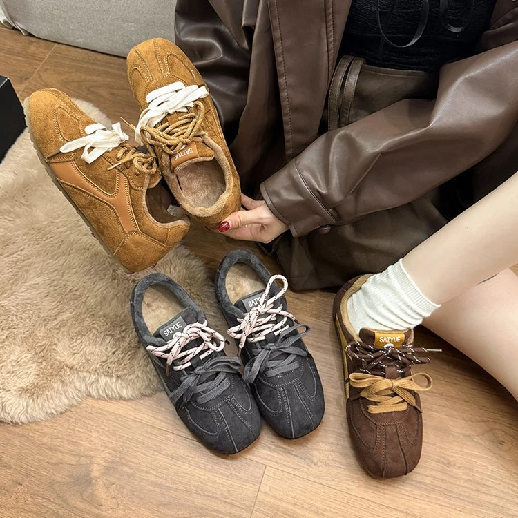 琥珀系德训鞋2025秋冬新款加绒隐形增高5cm女鞋