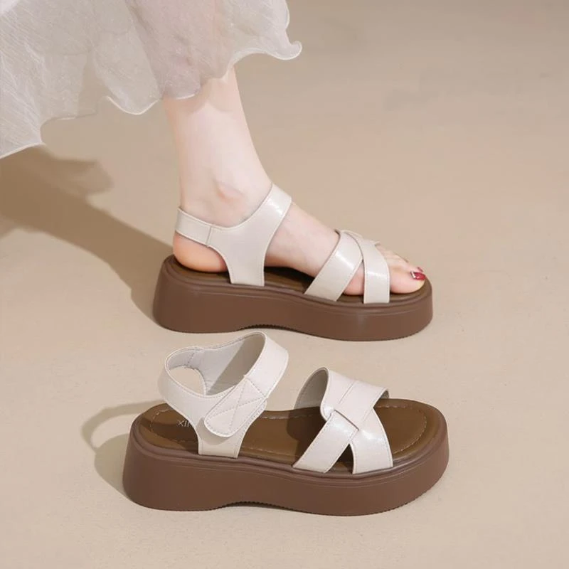 法式绝美厚底凉鞋女夏季外穿配裙子2025爆款超火新款小香风坡跟鞋