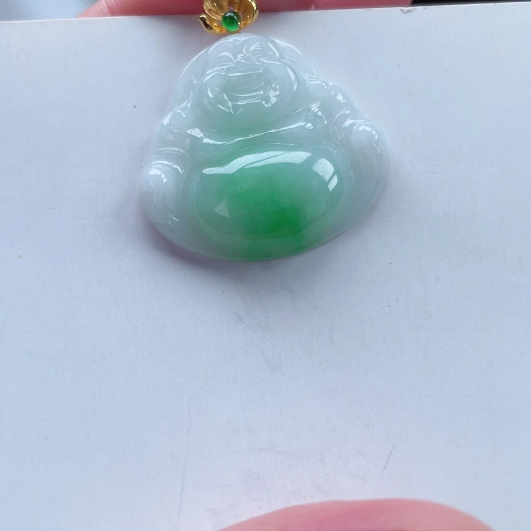 颈饰18K金镶嵌翡翠佛公