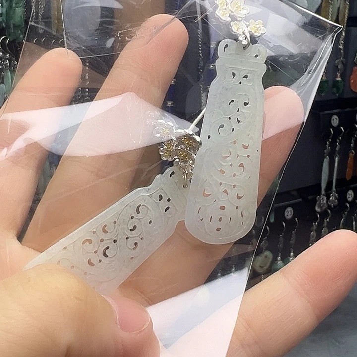 是***呀翡翠银S925镶嵌耳饰