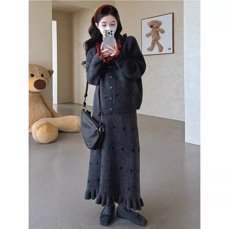 2025秋季穿搭女高级感时尚减龄针织毛衣搭配百搭松紧半身裙两件套
