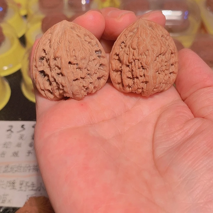 吊坠文玩核桃35尺红玛瑙