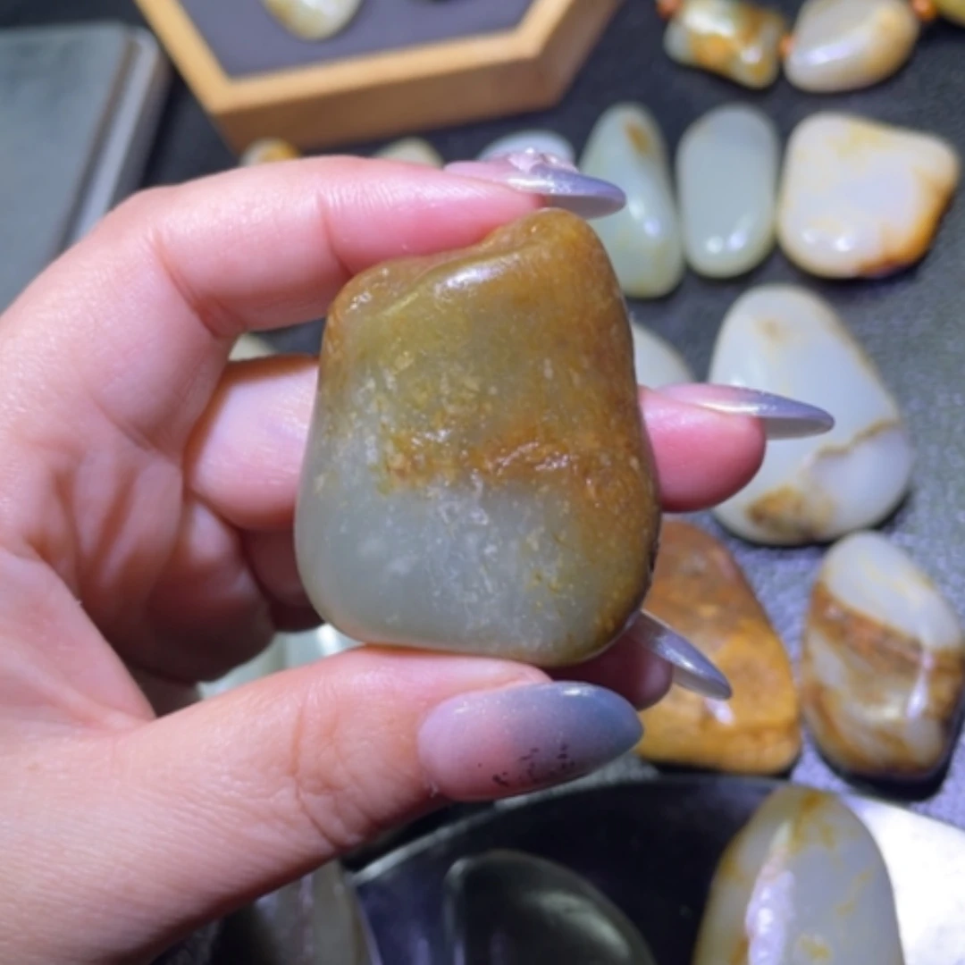 【闪购商品】颈饰未镶嵌和田玉