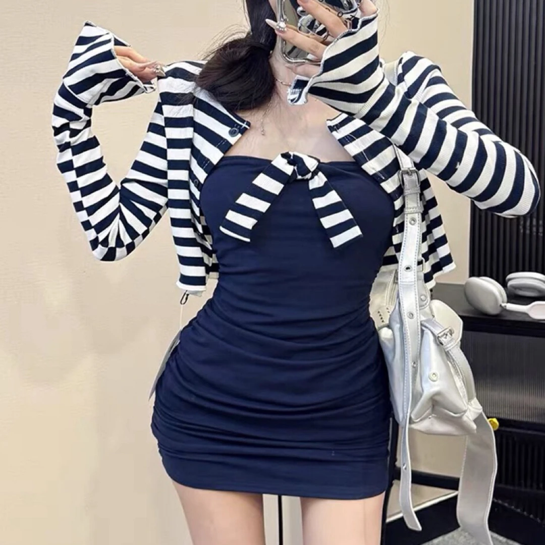 【心动泡芙】修身挂脖夏季背心白色黑色吊带女减龄套装直播编码系列