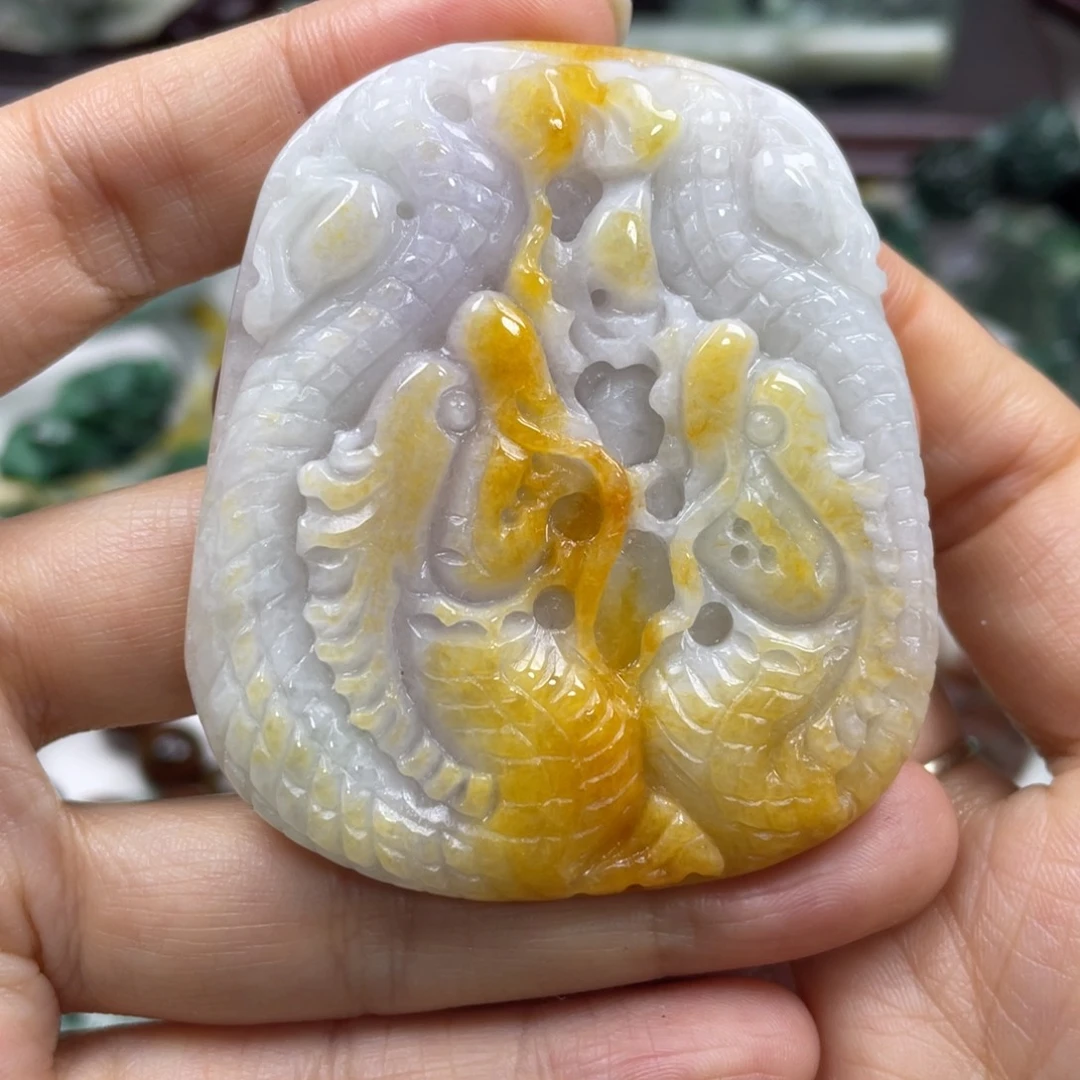 翡翠未镶嵌颈饰牌子