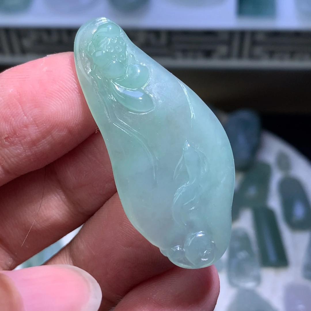 定制翡翠未镶嵌力争上游