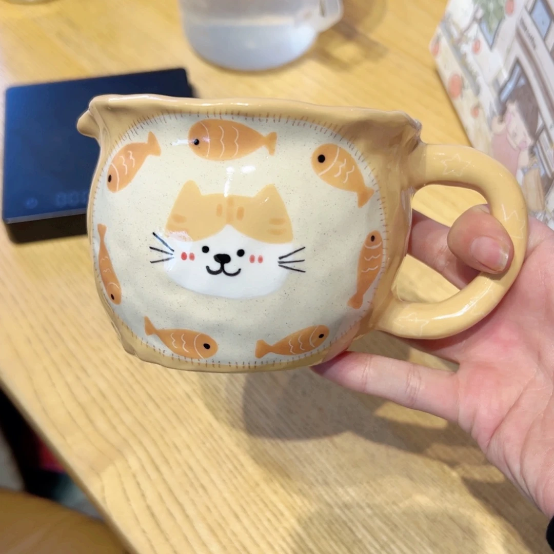 Y***静陶瓷艺术奶壶手作CC吖