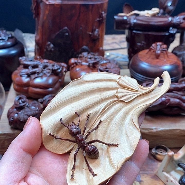 檀香紫檀（小叶紫檀）J**池