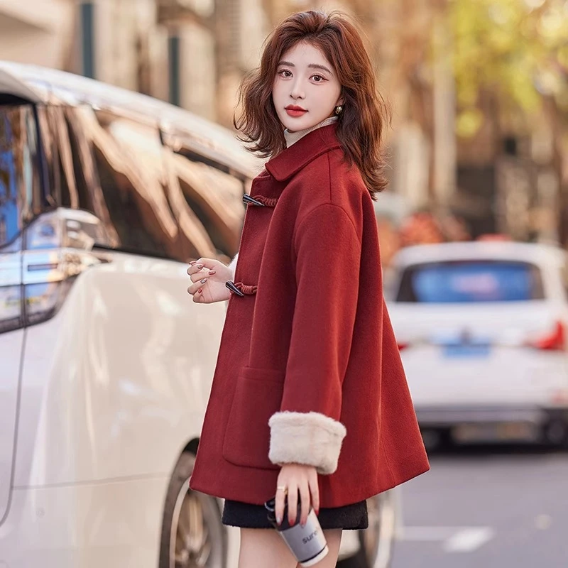新年礼物红色呢子大衣女短款2024新款冬季羽绒内胆牛角扣毛呢外套