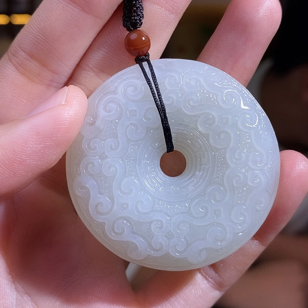 和田玉未镶嵌颈饰多样性发货发一个