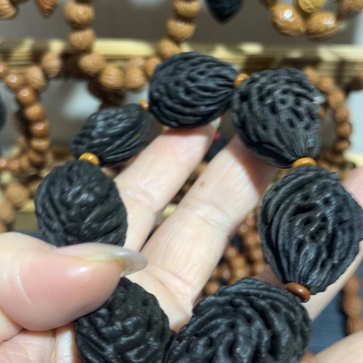 一***界野生桃枭黑碳化籽