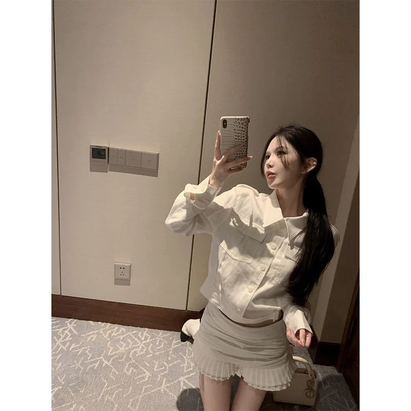 法式高级感白色翻领长袖短外套早秋新款气质宽松显瘦休闲百搭上衣