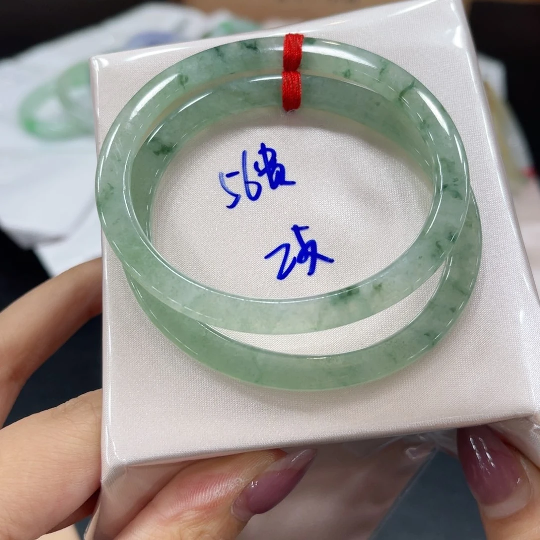未镶嵌手镯翡翠翡翠