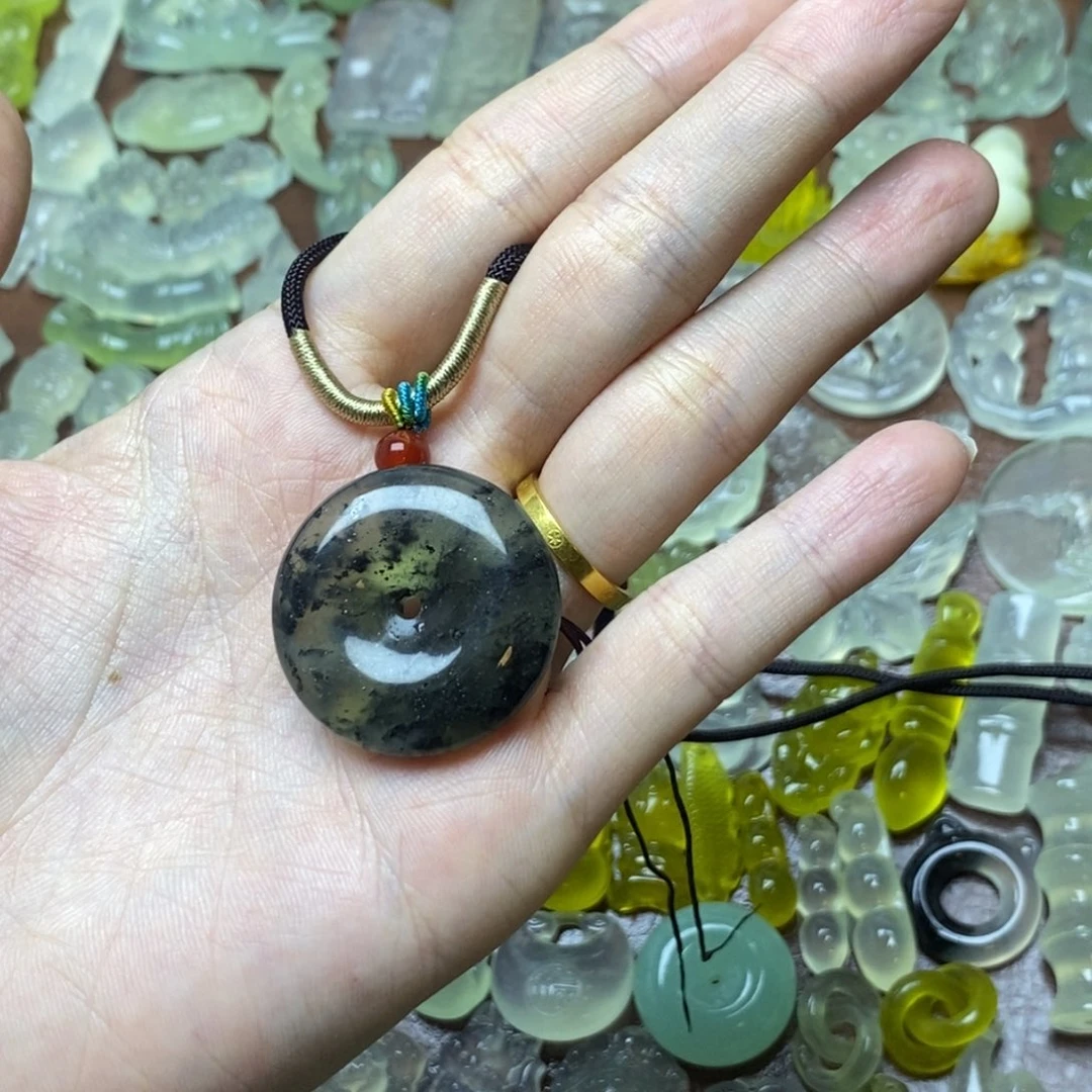 蛇纹石玉合金颈饰
