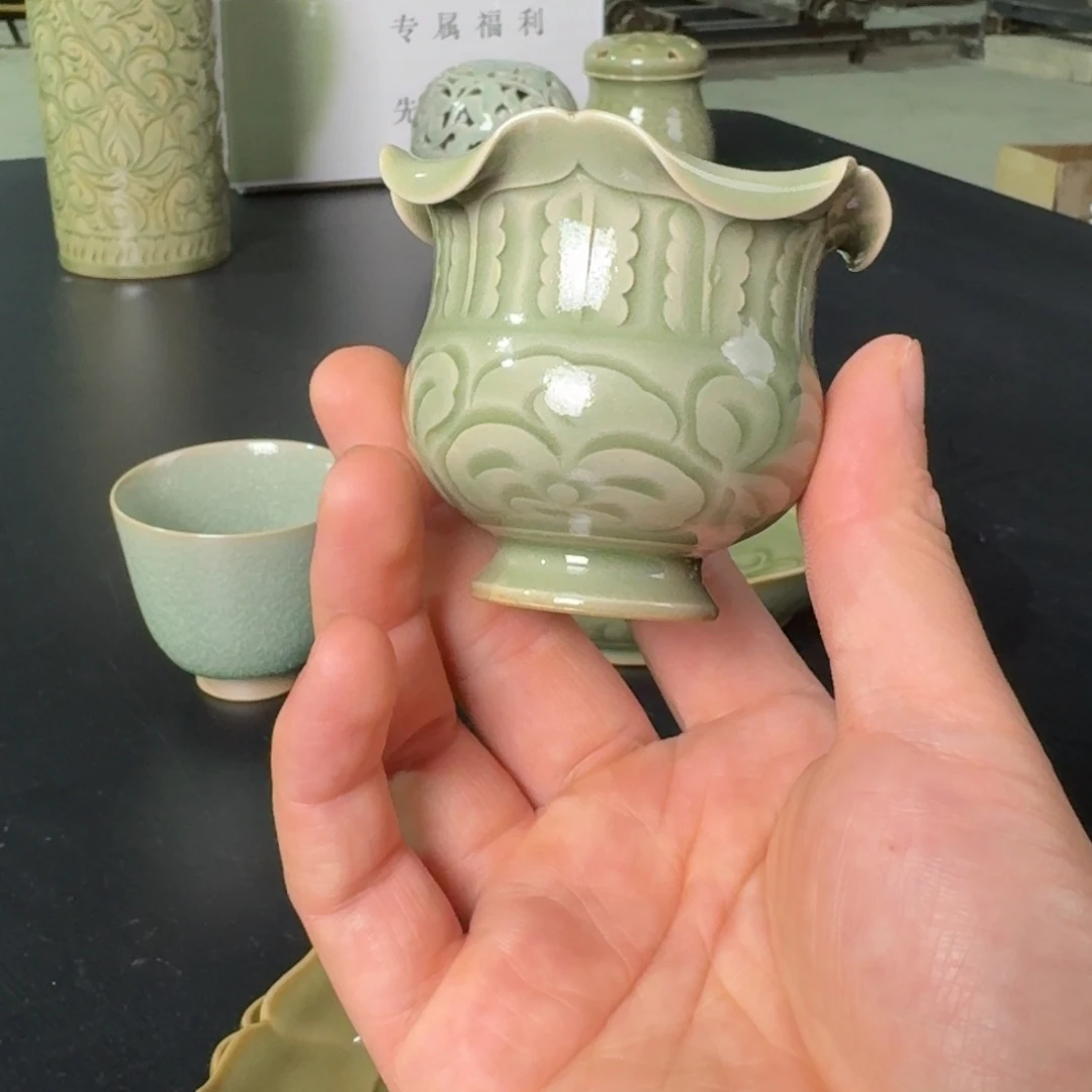 小花口樽   微瑕