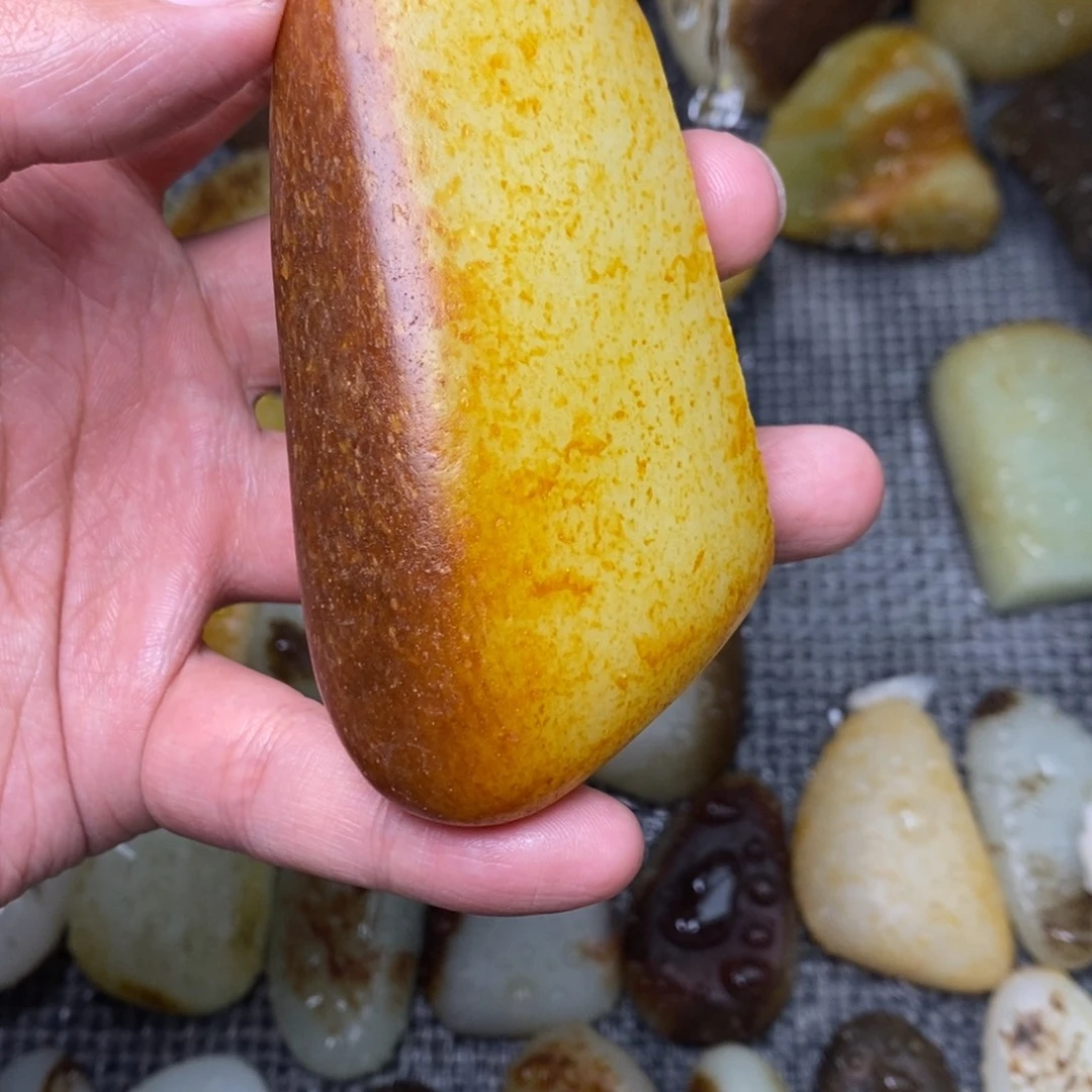 明***后未镶嵌挂件定制和田玉