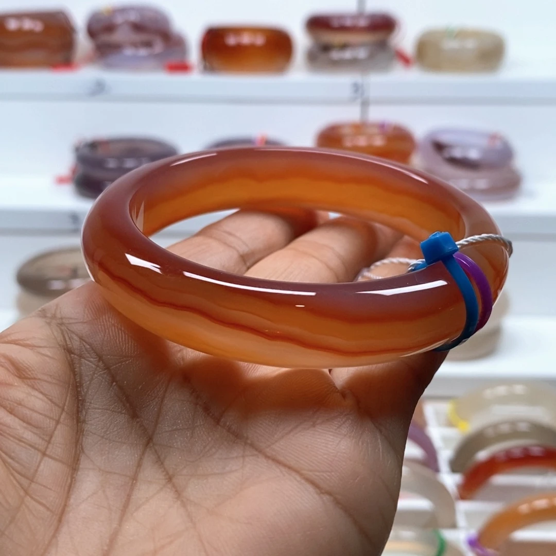 ，***，玛瑙/玉髓手镯未镶嵌63.4