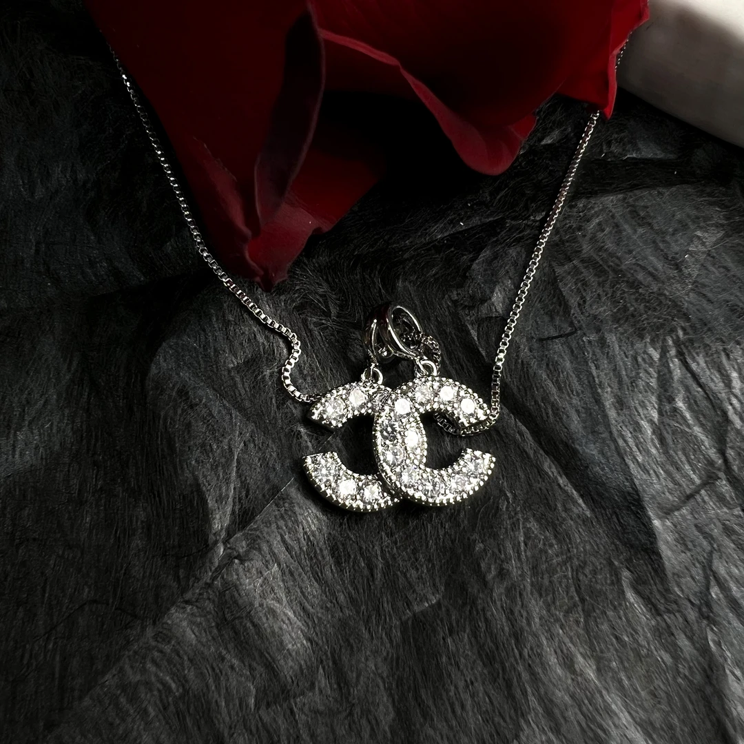 吊坠925银仿水晶 双面水钻项链银色锁骨链优雅镶钻吊坠饰品