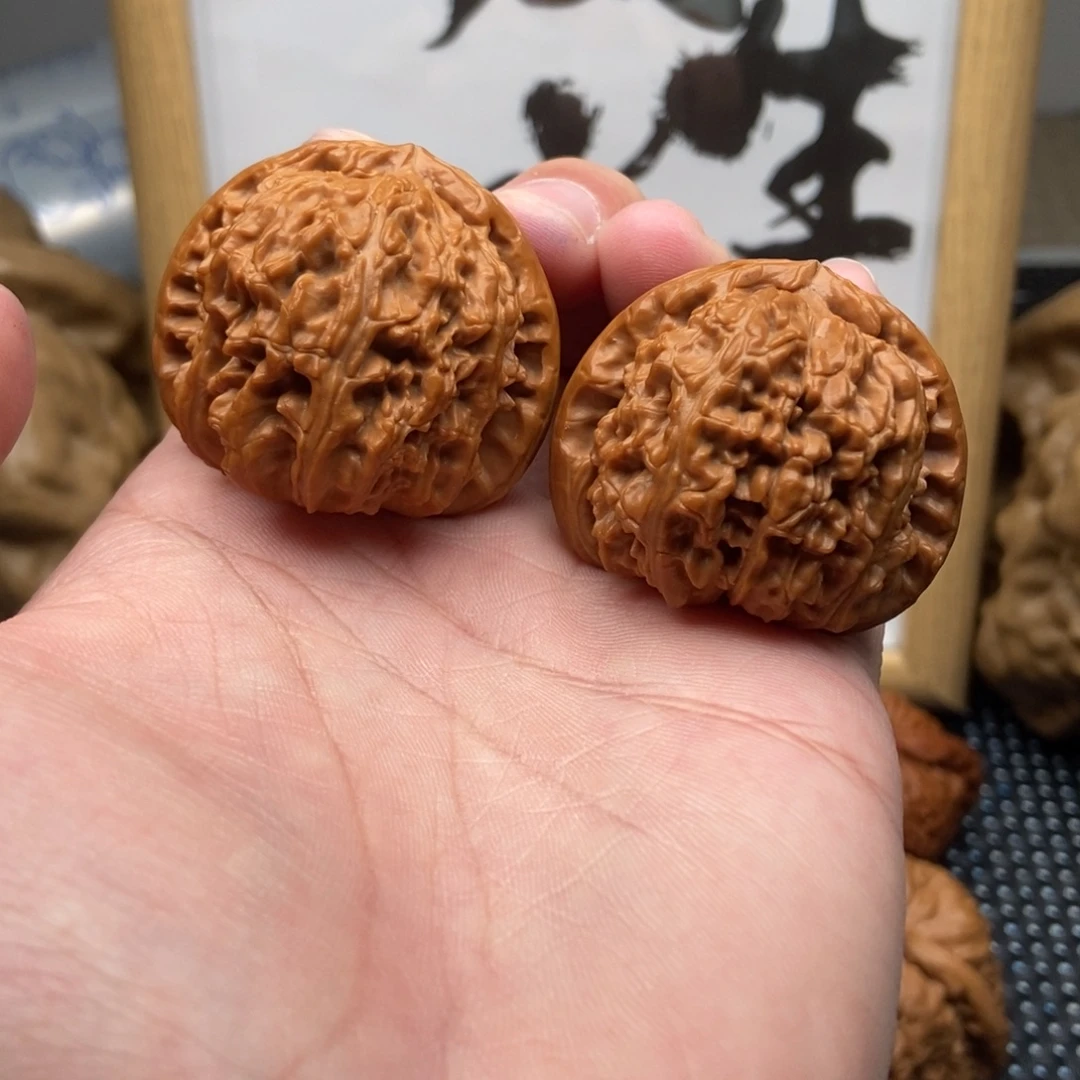 文玩核桃吊坠41三角白