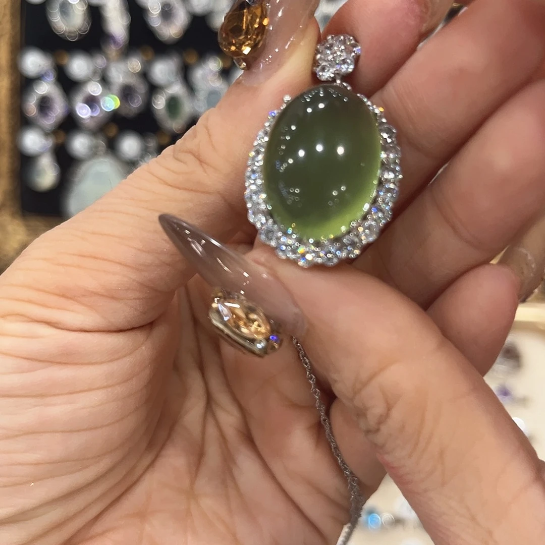 p****银S925镶嵌蛇纹石玉颈饰