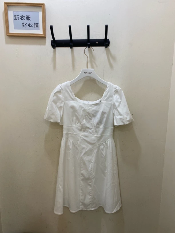 麦寻夏季新品法式方领气质连衣裙qlsfq005
