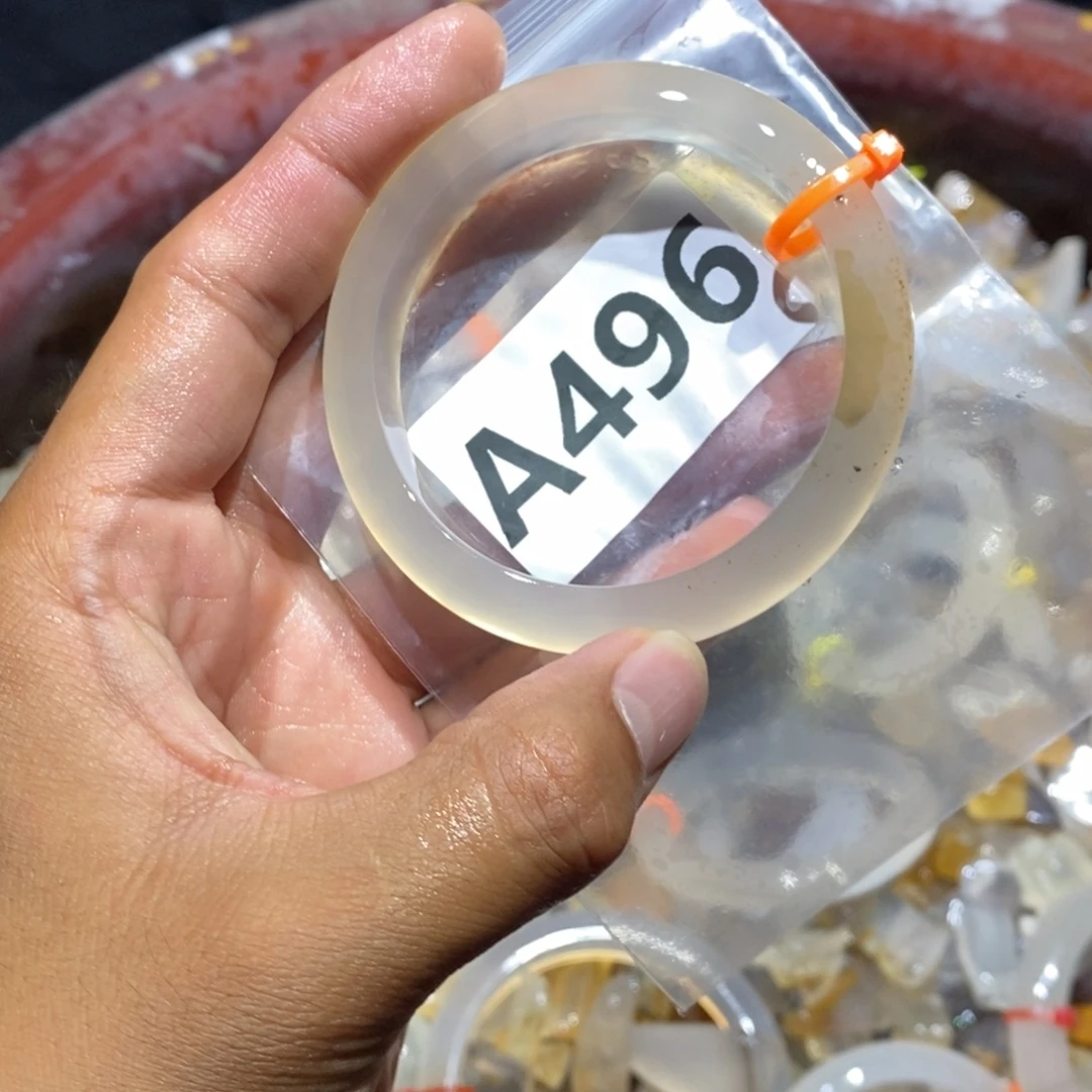 先***边玛瑙/玉髓未镶嵌手镯