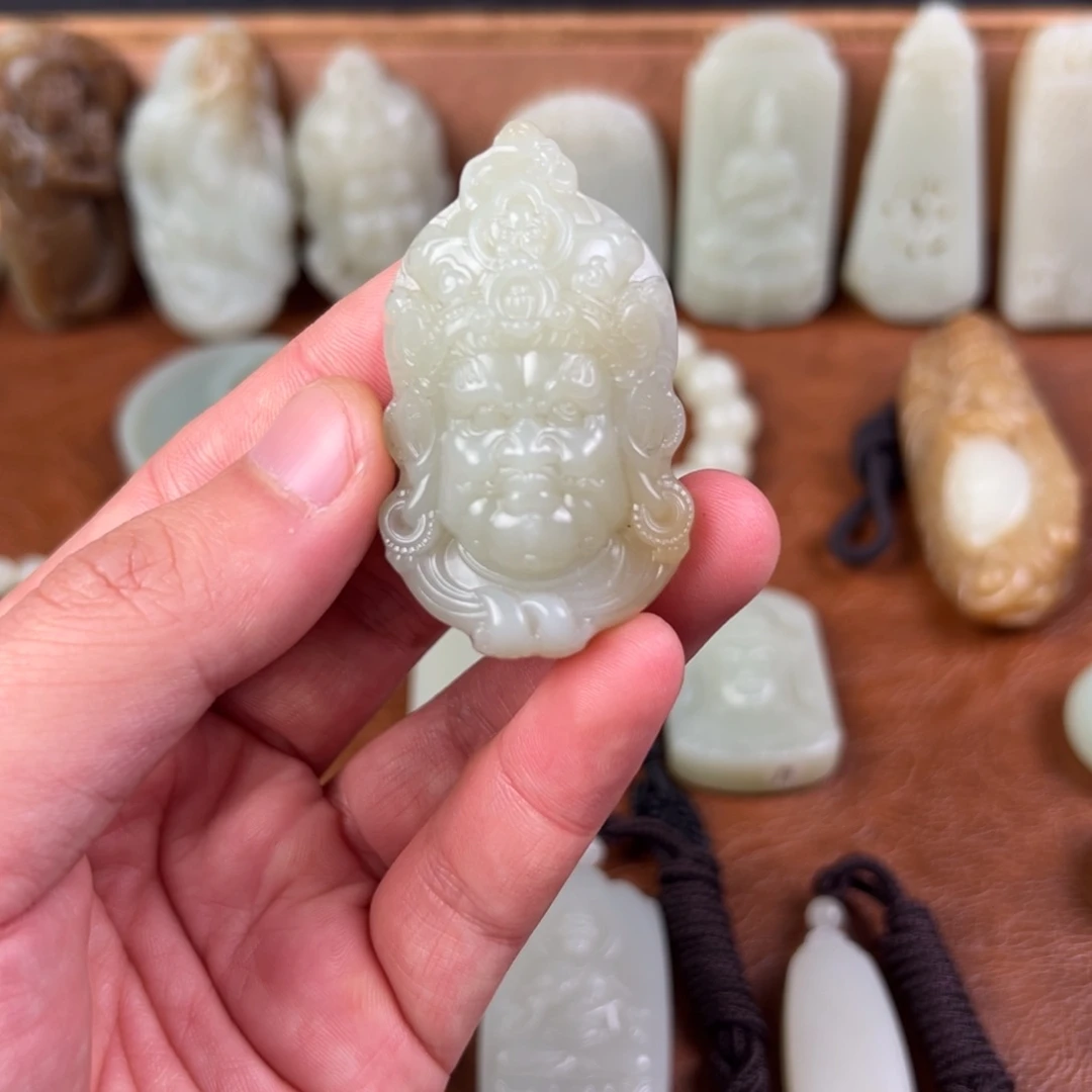 暖***5和田玉（青白玉）未镶嵌颈饰