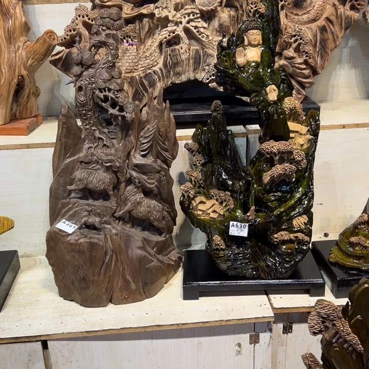 柏木（崖柏）老*金丝楠木。