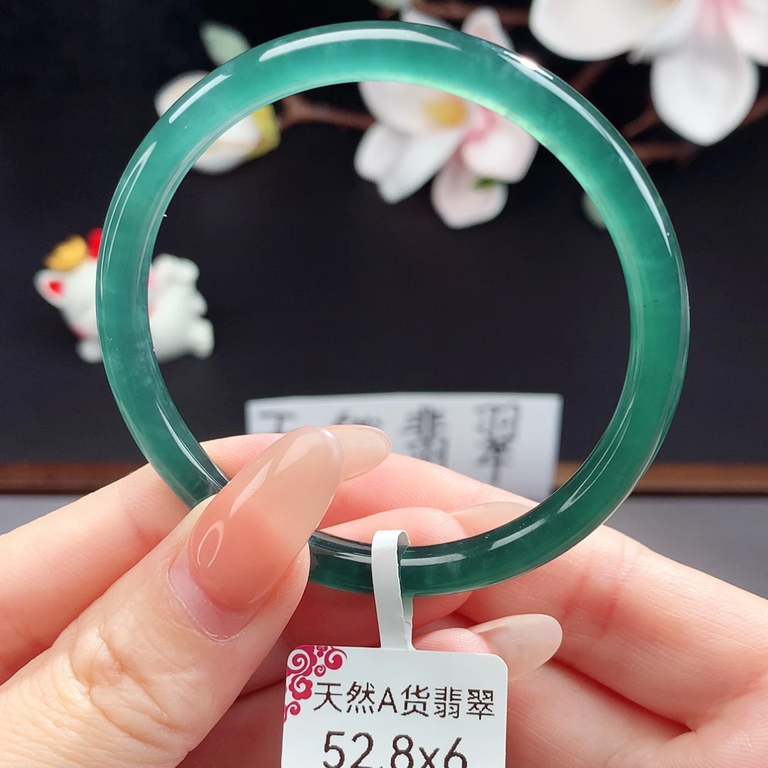 翡翠手镯（圆镯）未镶嵌