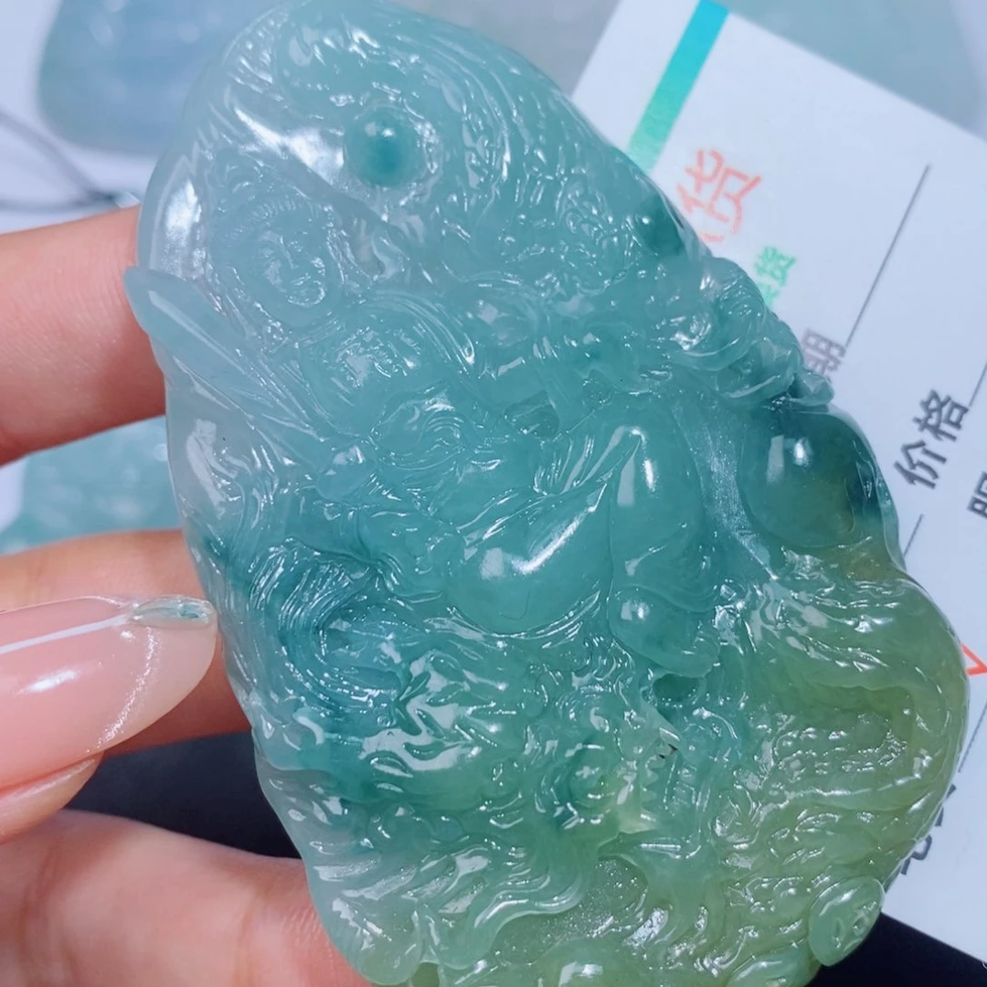 定制翡翠吊坠未镶嵌