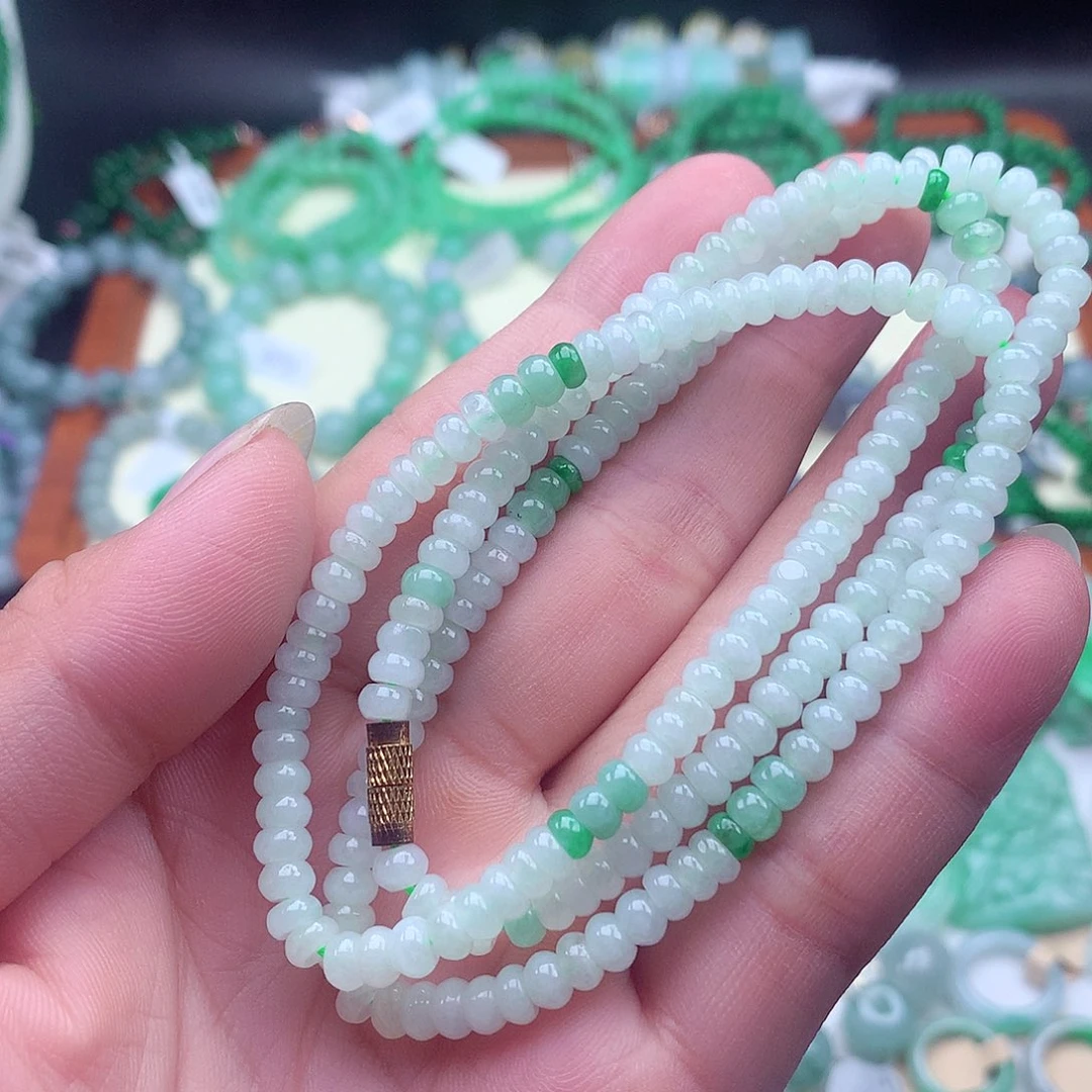 翡翠挂件未镶嵌项链