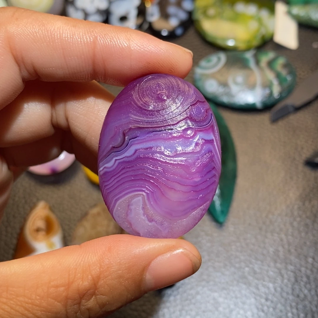 未镶嵌颈饰玛瑙/玉髓风***动