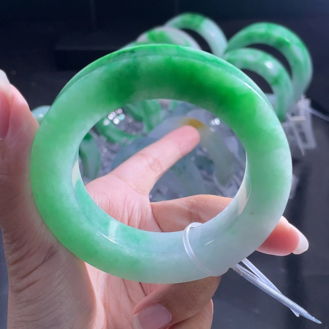 定制翡翠未镶嵌正圈