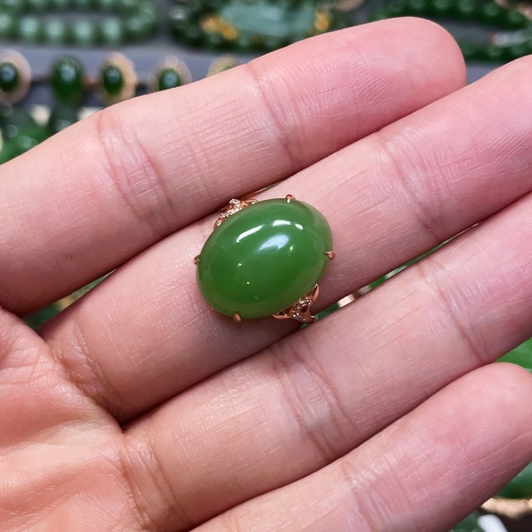 和田玉颈饰18K金镶嵌戒指18*13mm