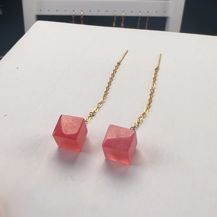 菱锰矿（红纹石）耳饰18K金镶嵌s***n