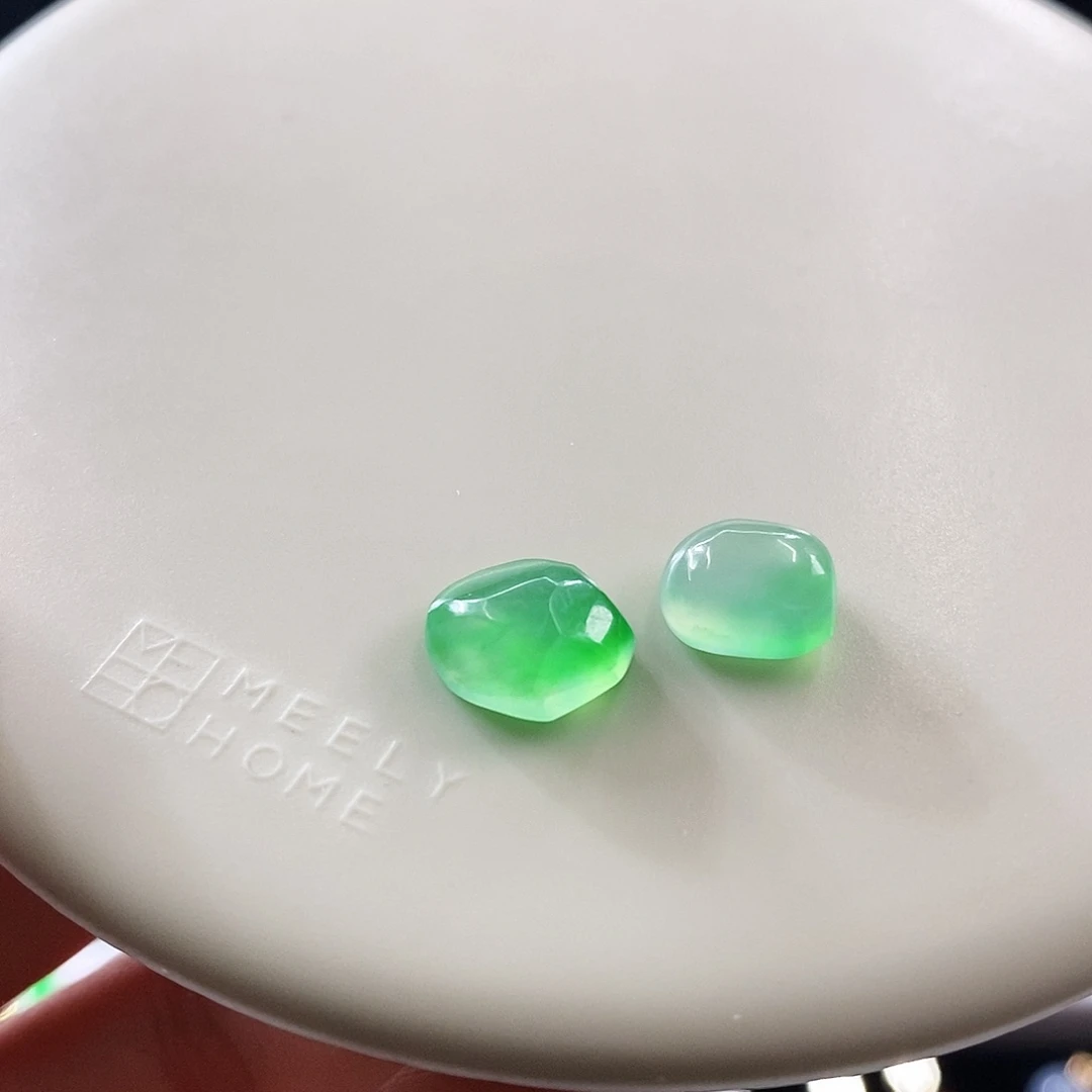 散珠翡翠木纳绿裸石