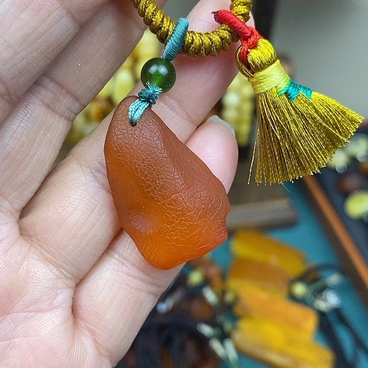 蜜蜡未镶嵌裸石钥匙扣