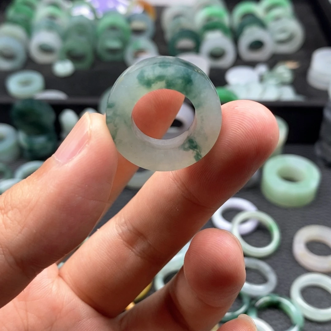 翡翠戒指未镶嵌晨****光天然翡翠