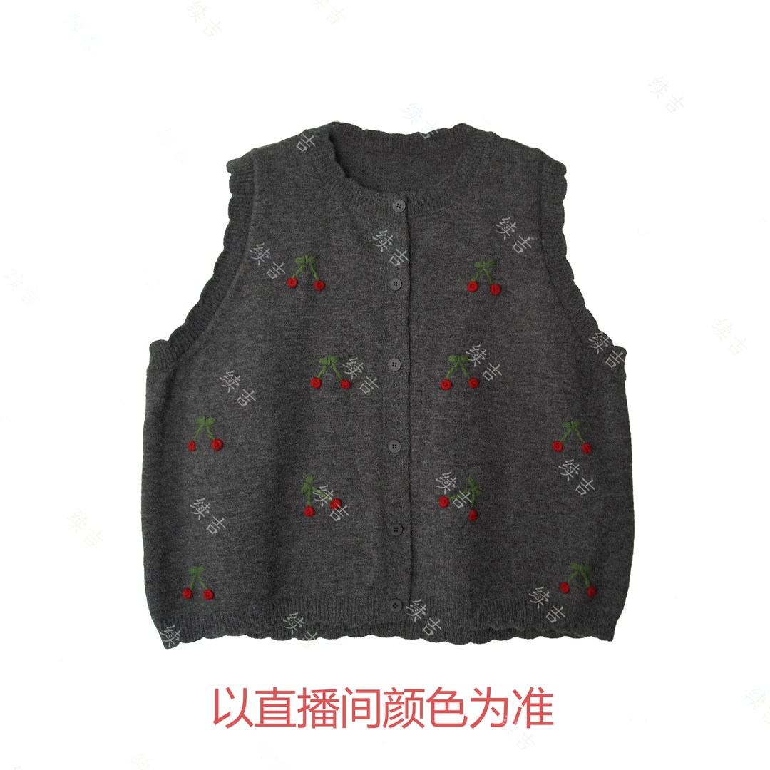 冬-续吉麻衣25-3200圆领绣花百搭单排扣无袖针织加厚马甲