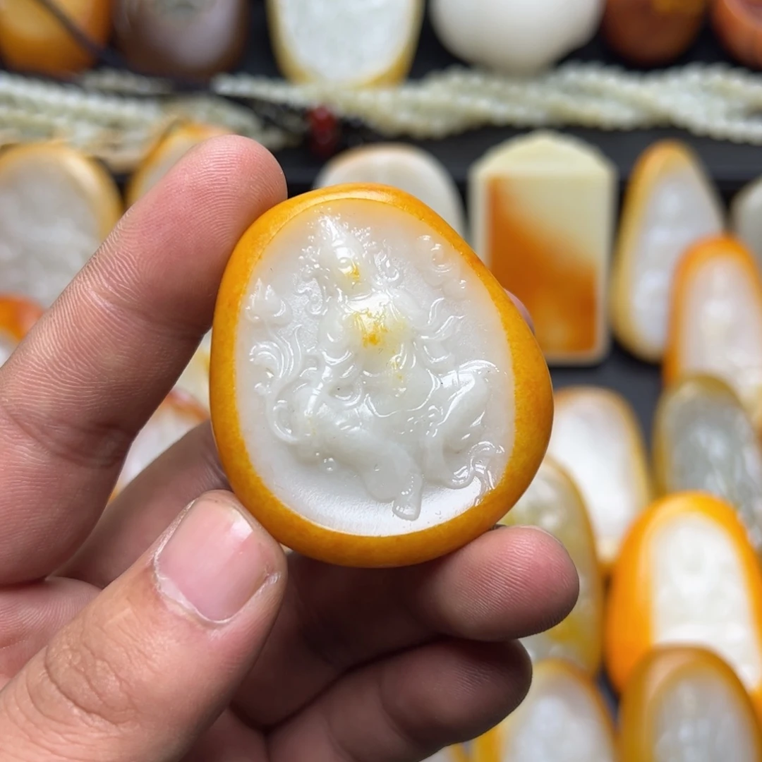 和田玉未镶嵌挂件