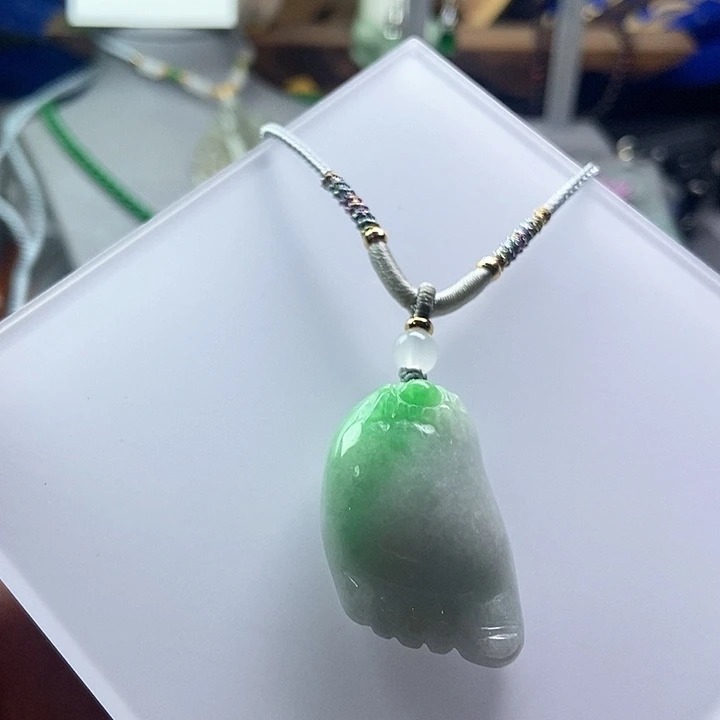 吊坠(赠链)未镶嵌翡翠